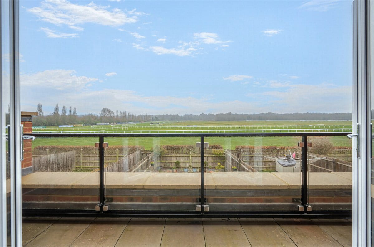 3 bedroom house, Newbury, Berkshire RG14 - Let Agreed