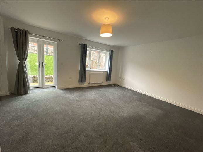 2 bedroom house, Woolhampton, Reading RG7 - Available