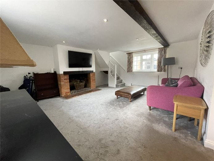 2 bedroom house, Northfield Farm, Wantage Road RG17 - Let Agreed