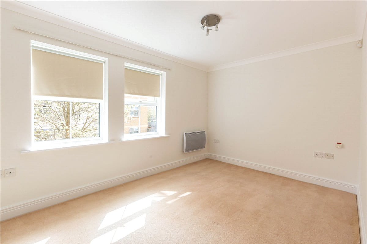 1 bedroom flat, Elizabeth Jennings Way, Oxford OX2 - Available