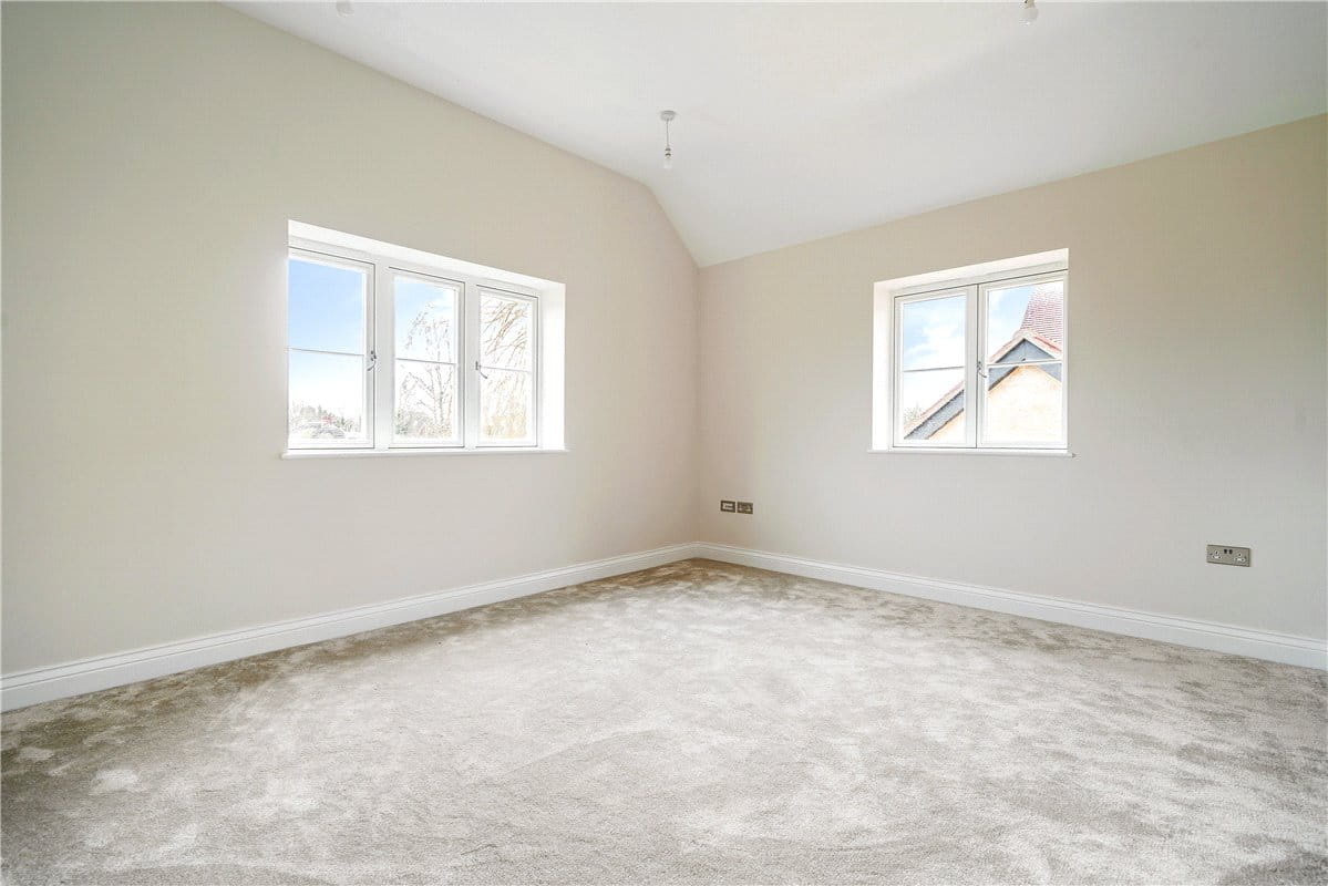 4 bedroom house, Southfields, Weston-on-the-Green OX25 - Available