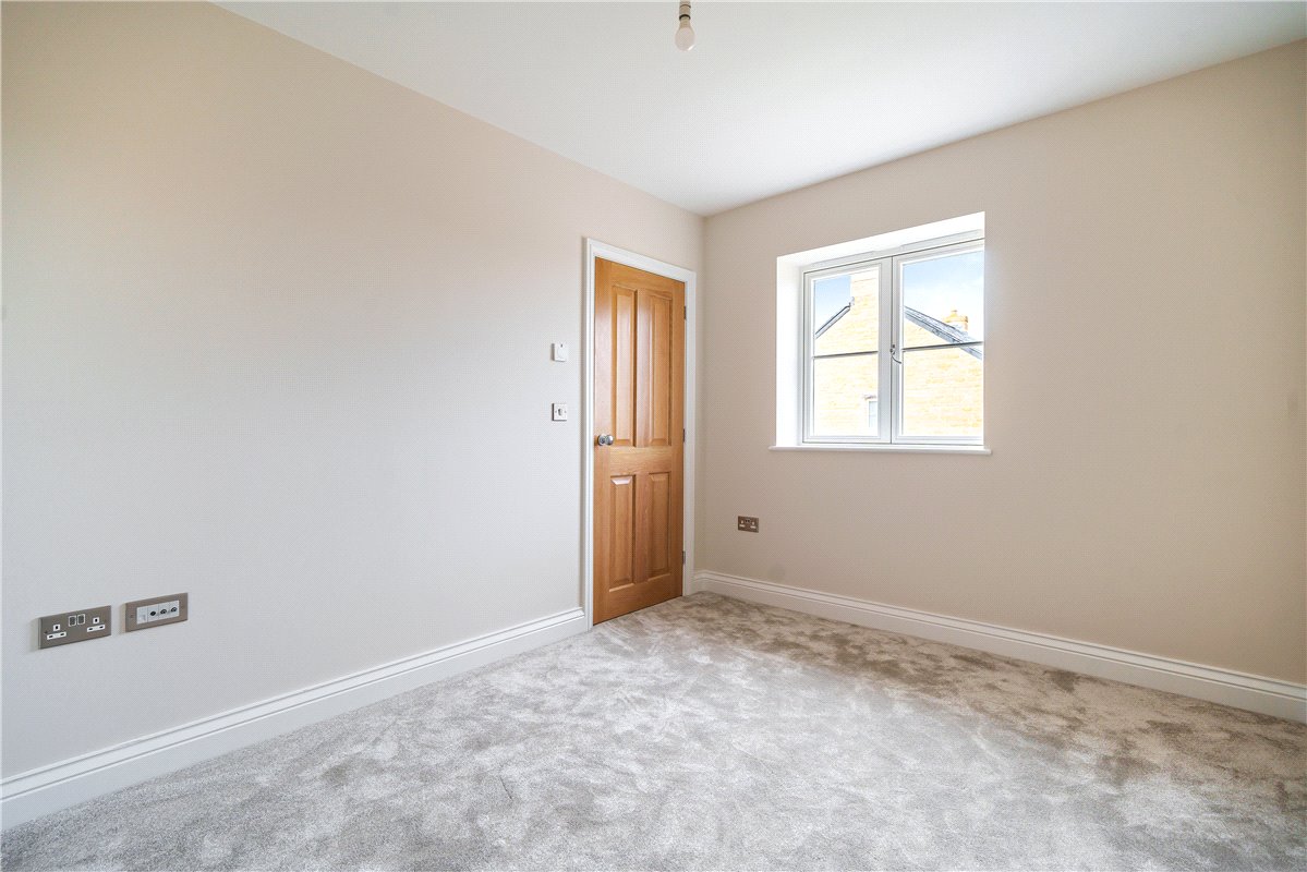 4 bedroom house, Southfields, Weston-on-the-Green OX25 - Available