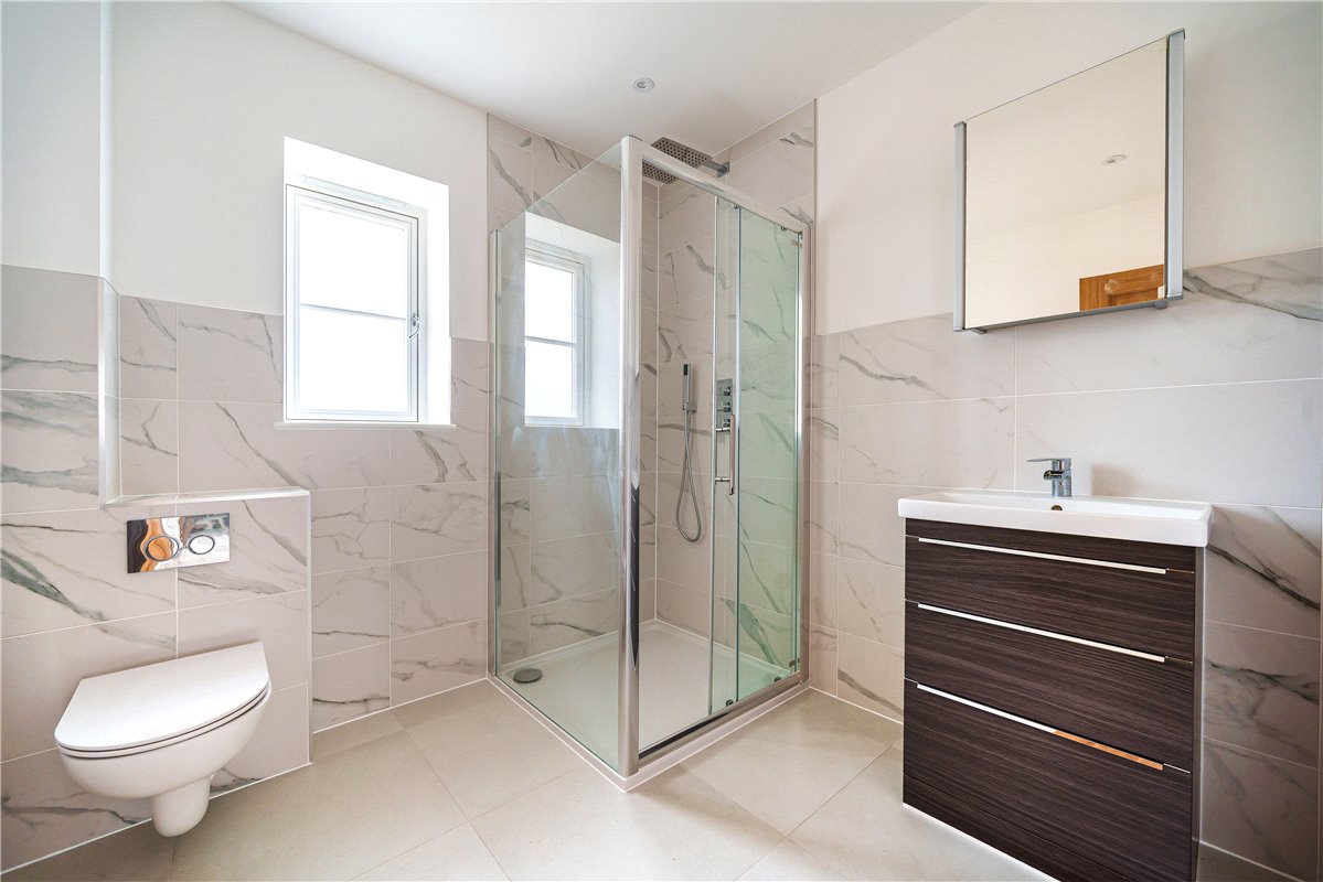 4 bedroom house, Southfields, Weston-on-the-Green OX25 - Available