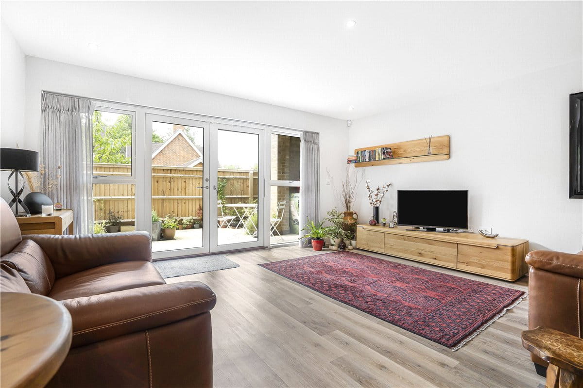2 bedroom flat, Cumnor Hill, Oxford OX2 - Sold