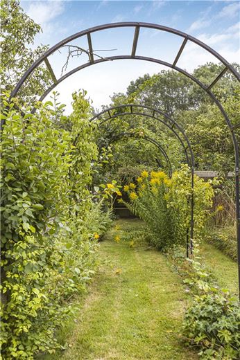 4 bedroom house, The Causeway, Steventon OX13 - Sold