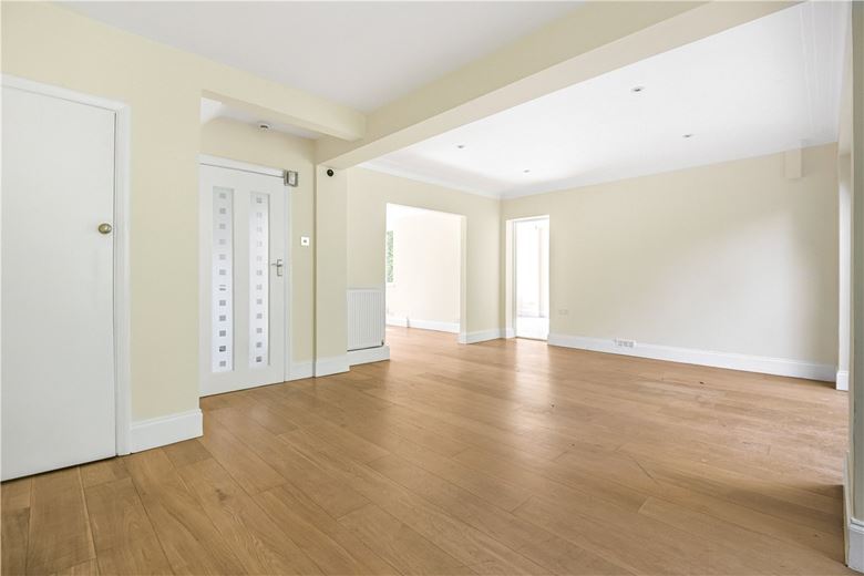 5 bedroom house, Copthall Road West, Ickenham UB10 - Sold STC