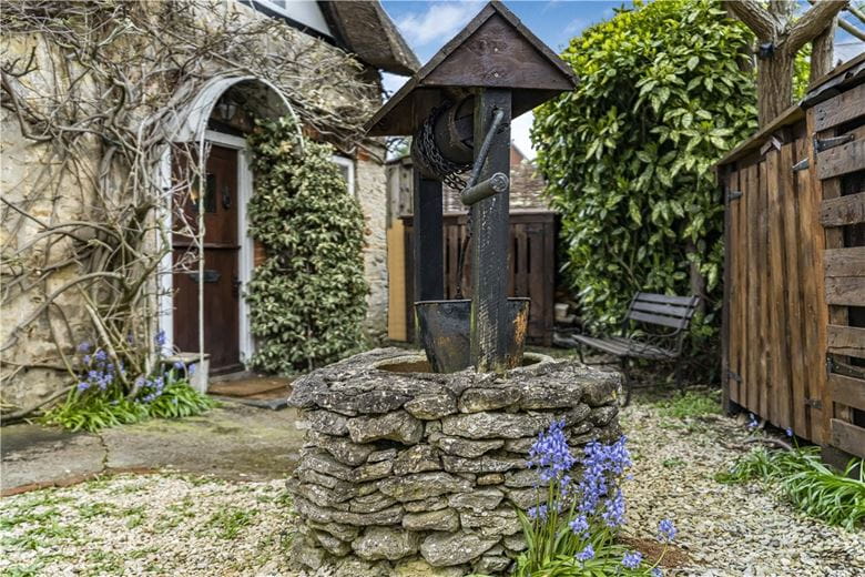 3 bedroom house, School Lane, Stadhampton OX44 - Available