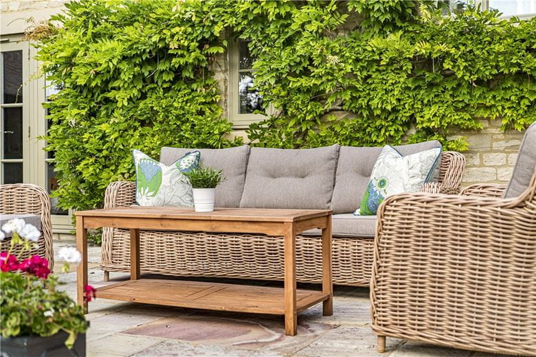 4 bedroom house, Shepherds Close, Weston-on-the-Green OX25 - Sold STC