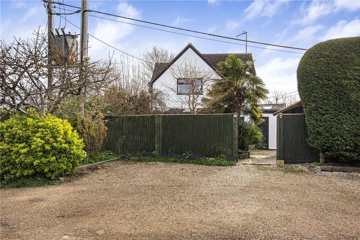 3 bedroom house, The Causeway, East Hanney OX12 - Available