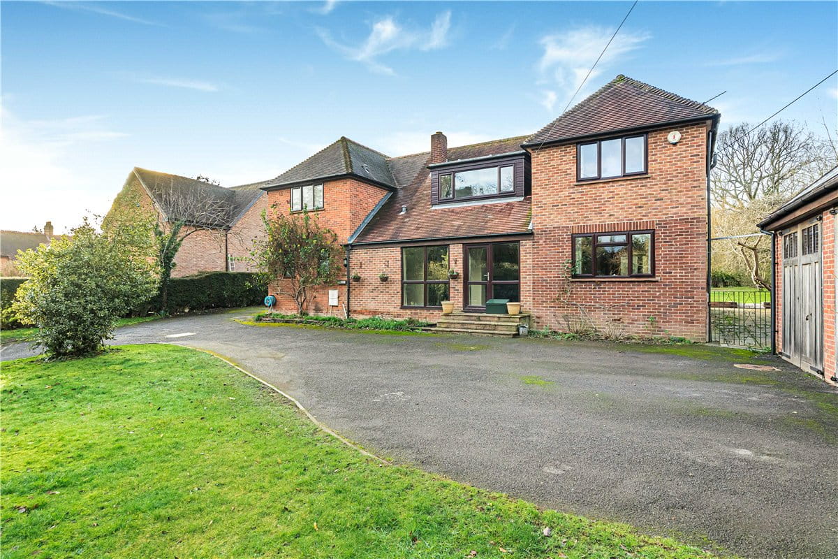 4 bedroom house, Bagley Wood Road, Kennington OX1 - Available