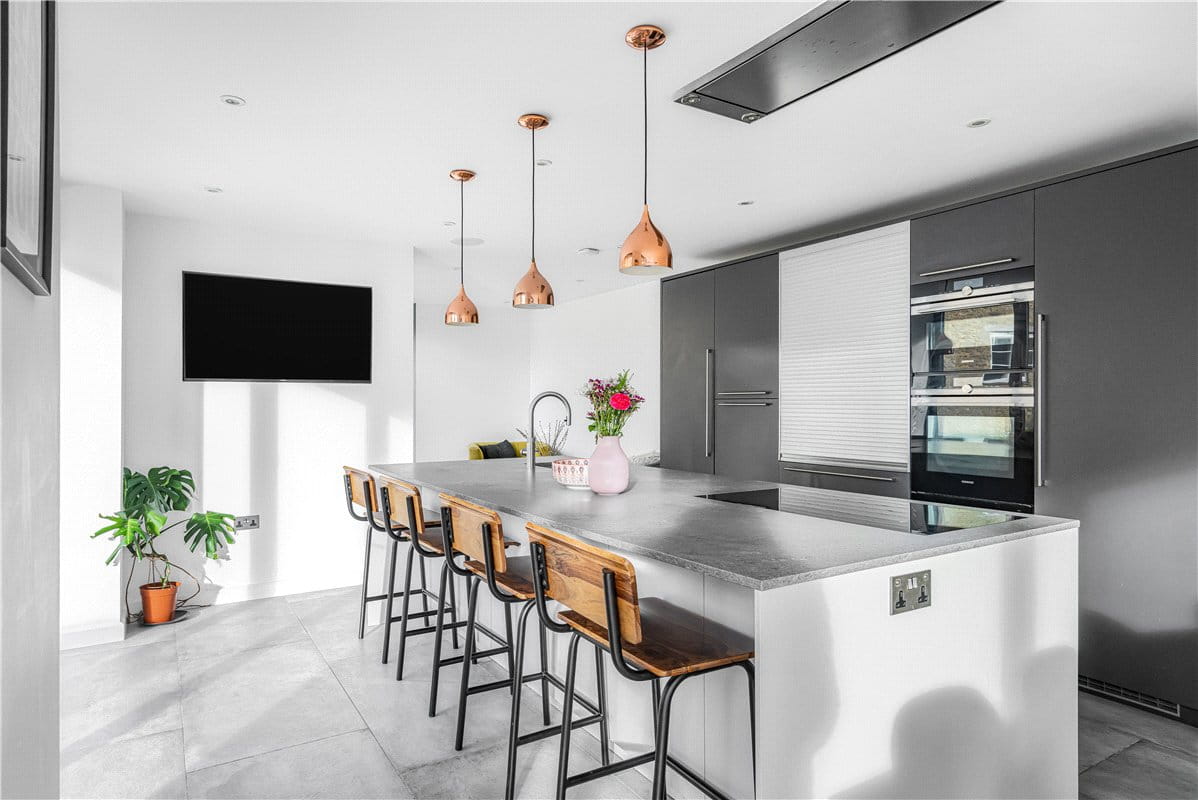 4 bedroom house, Weston Road, Bletchingdon OX5 - Available