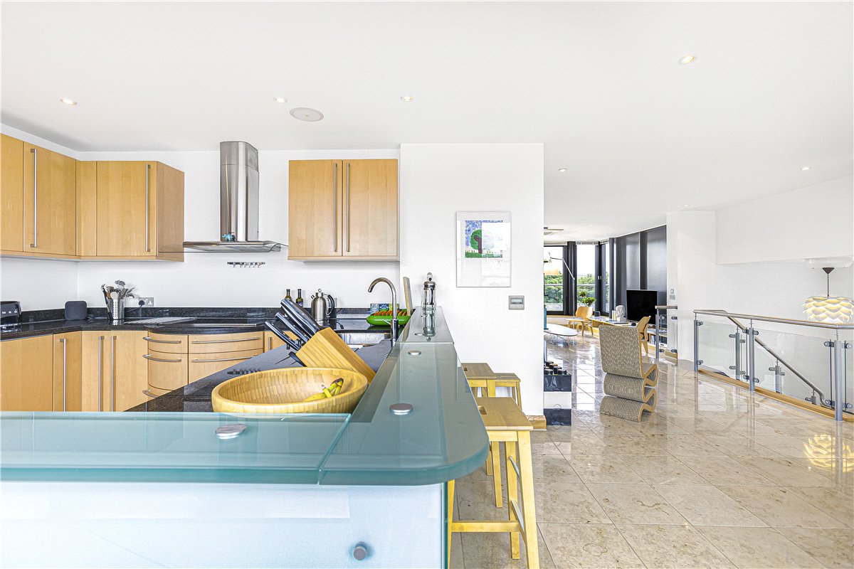 4 bedroom flat, St. Thomas Street, Oxford OX1 - Sold