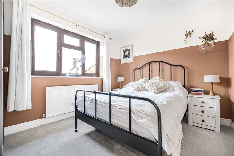 4 bedroom house, Gardiner Close, Abingdon OX14 - Available