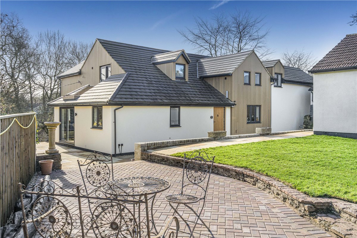 5 bedroom house, Middle Street, Islip OX5 - Sold