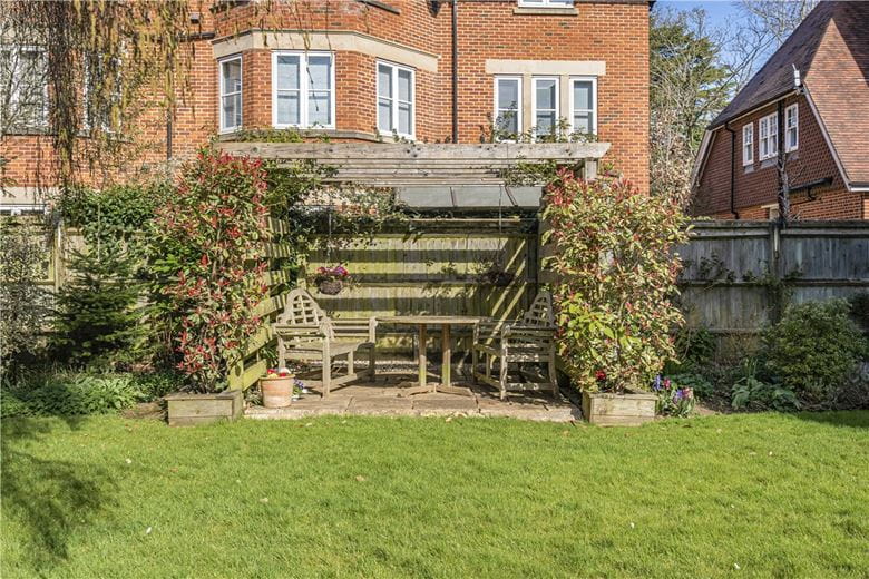 2 bedroom flat, Banbury Road, Oxford OX2 - Sold STC