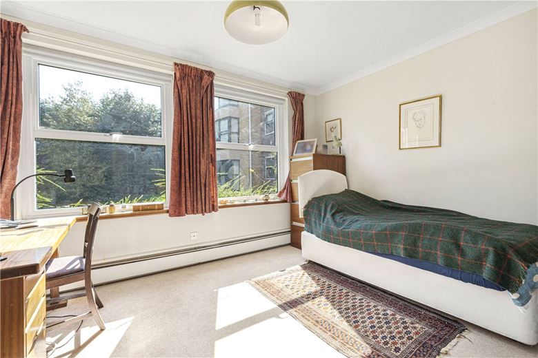 3 bedroom flat, Banbury Road, Oxford OX2 - Sold STC