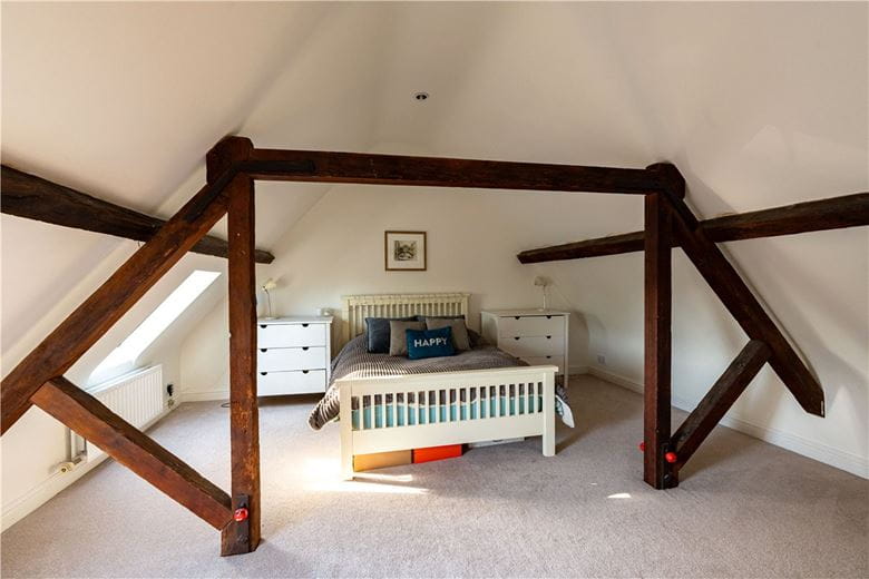 5 bedroom house, Station Yard, Steventon OX13 - Available