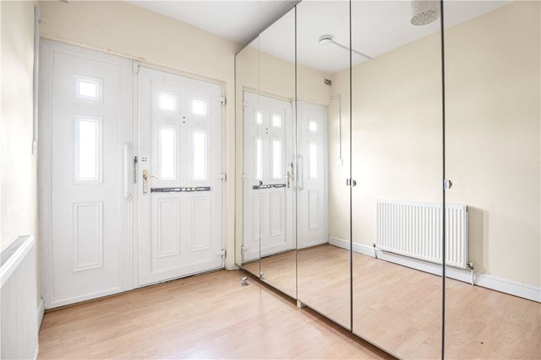 3 bedroom bungalow, Islip Gardens, Northolt UB5 - Sold