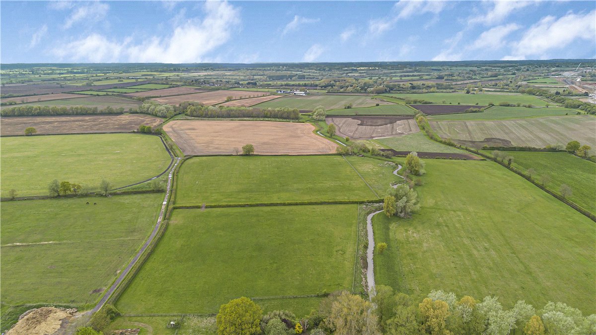 41 acres Country Estate, Mill Lane, Twyford MK18 - Available