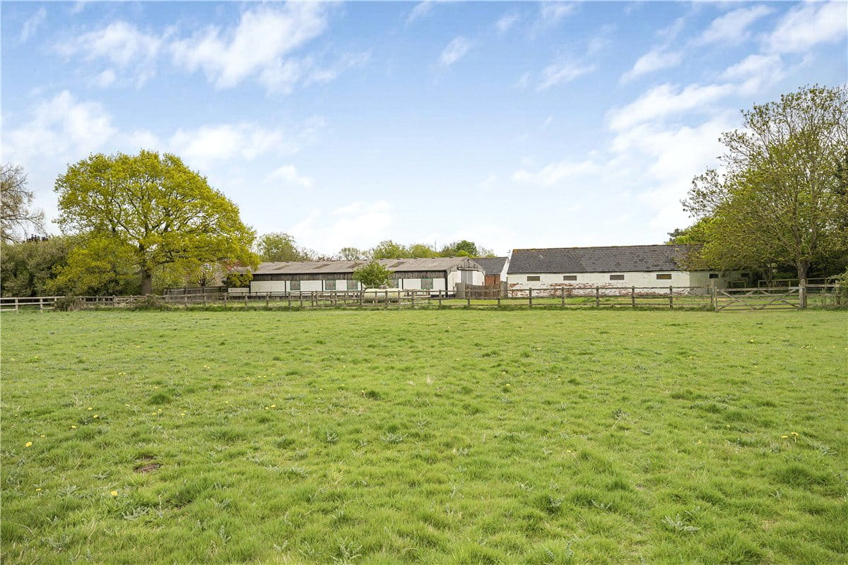 41 acres Country Estate, Mill Lane, Twyford MK18 - Available