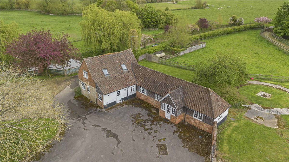 41 acres Country Estate, Mill Lane, Twyford MK18 - Available