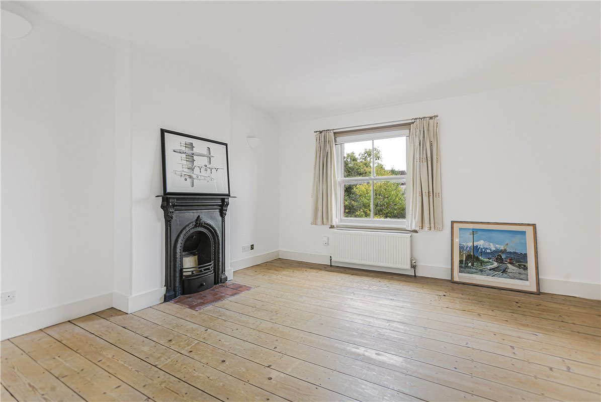 3 bedroom house, Thames Street, Abingdon OX14 - Available
