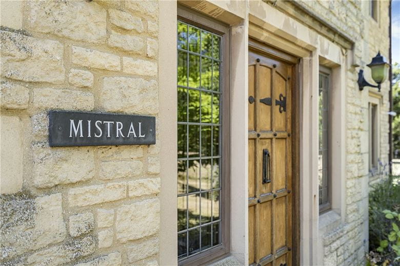 4 bedroom house, Witney Road, Ducklington OX29 - Available