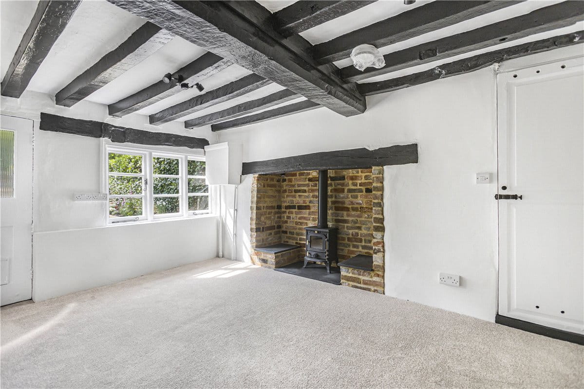 2 bedroom cottage, The Green, Sutton Courtenay OX14 - Available
