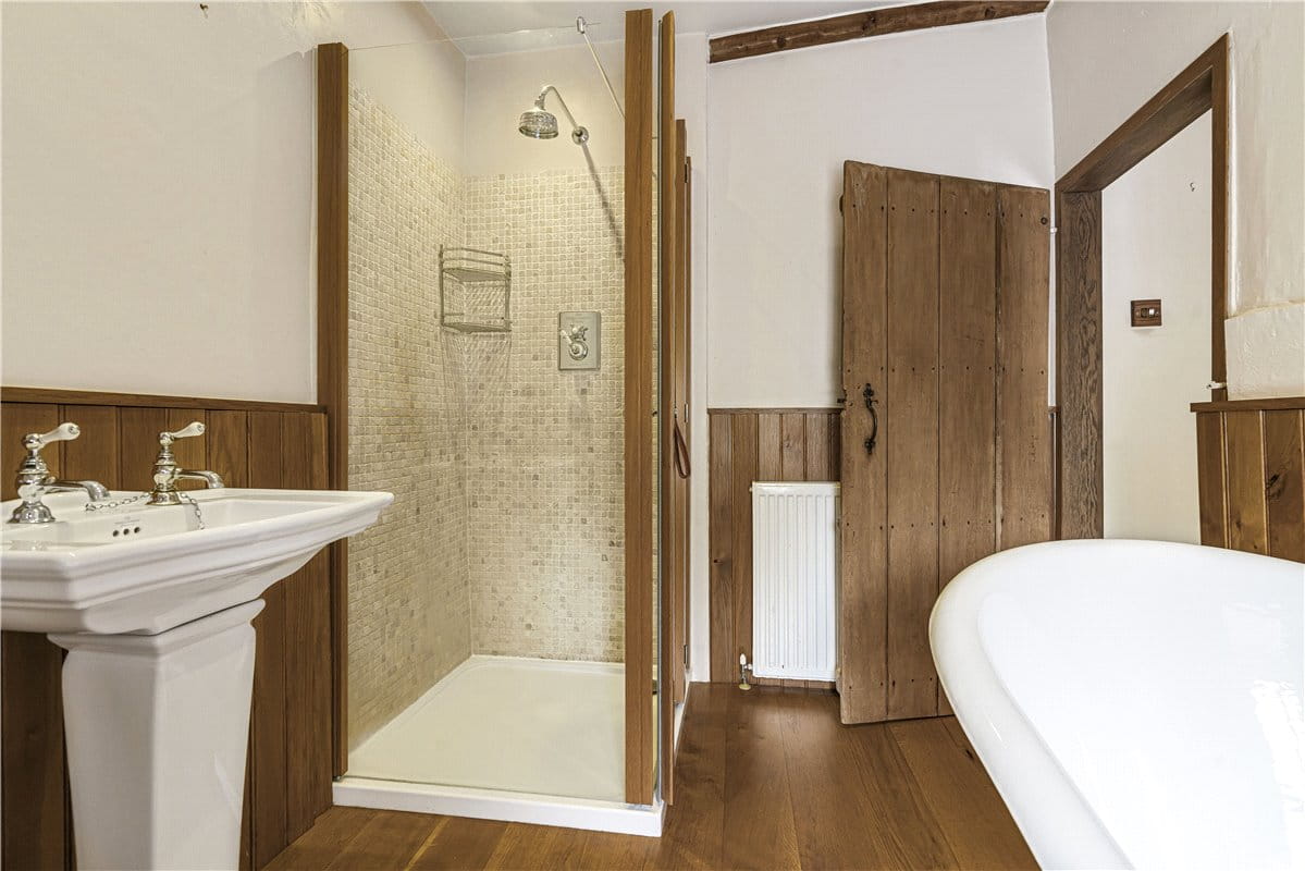 4 bedroom cottage, Old Mains Lane, Poulton-le-Fylde FY6 - Sold STC