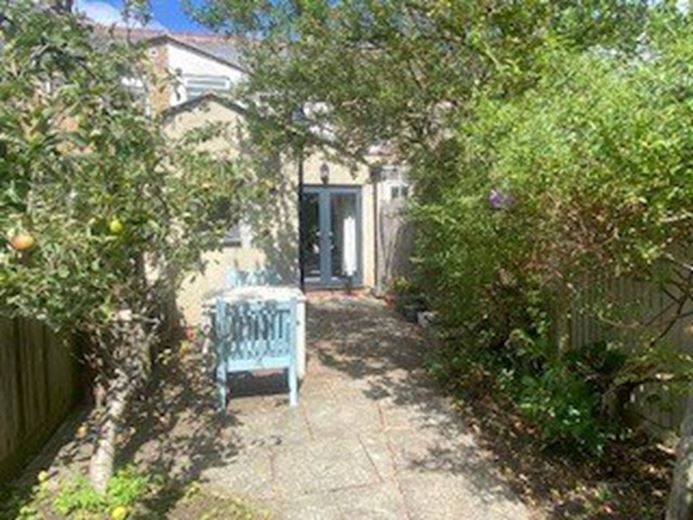 2 bedroom house, Howard Street, Oxford OX4 - Sold STC
