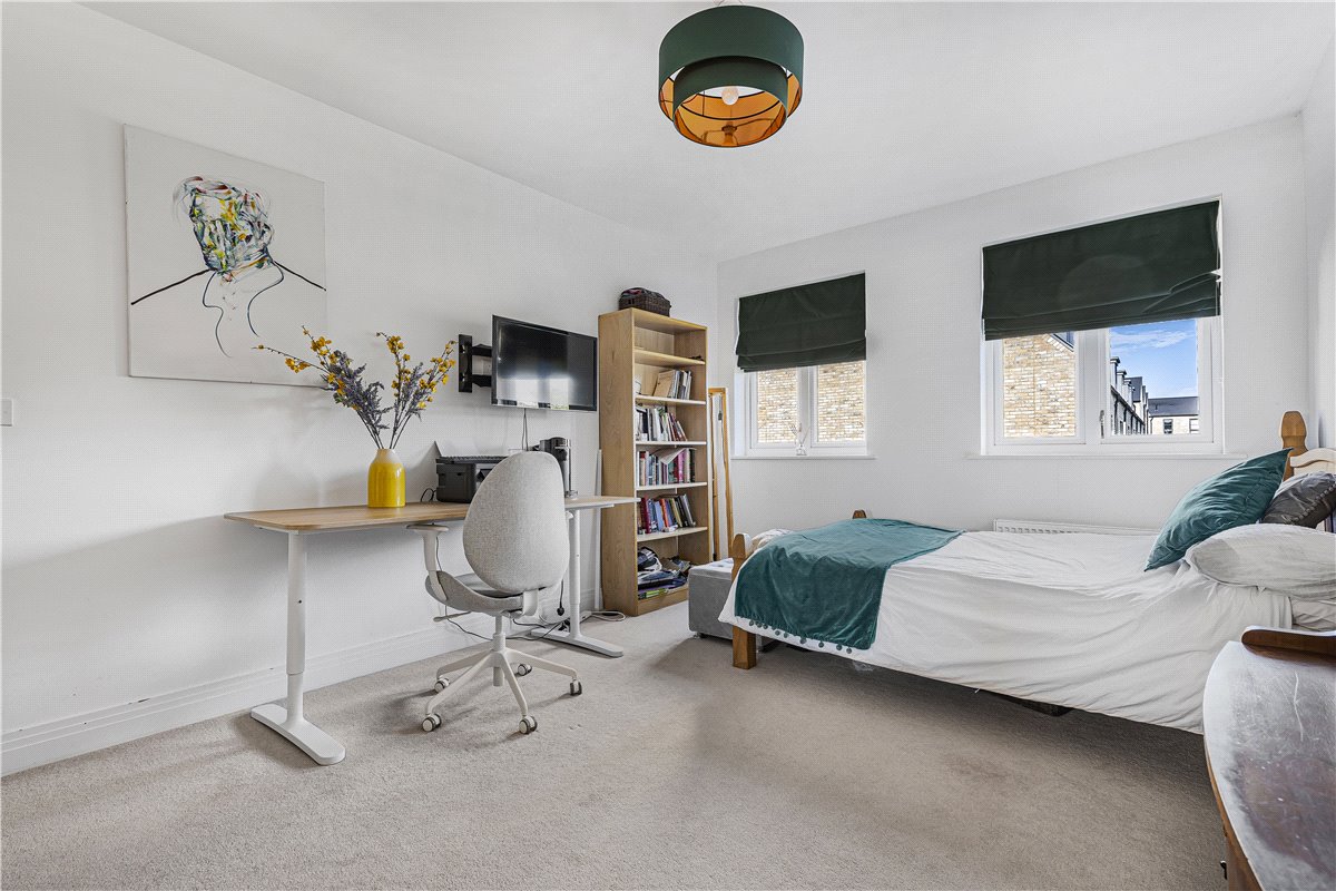 4 bedroom house, Baynhams Drive, Oxford OX2 - Sold