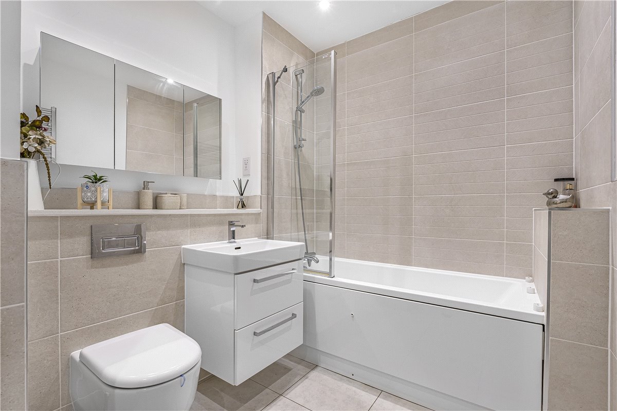 4 bedroom house, Baynhams Drive, Oxford OX2 - Sold