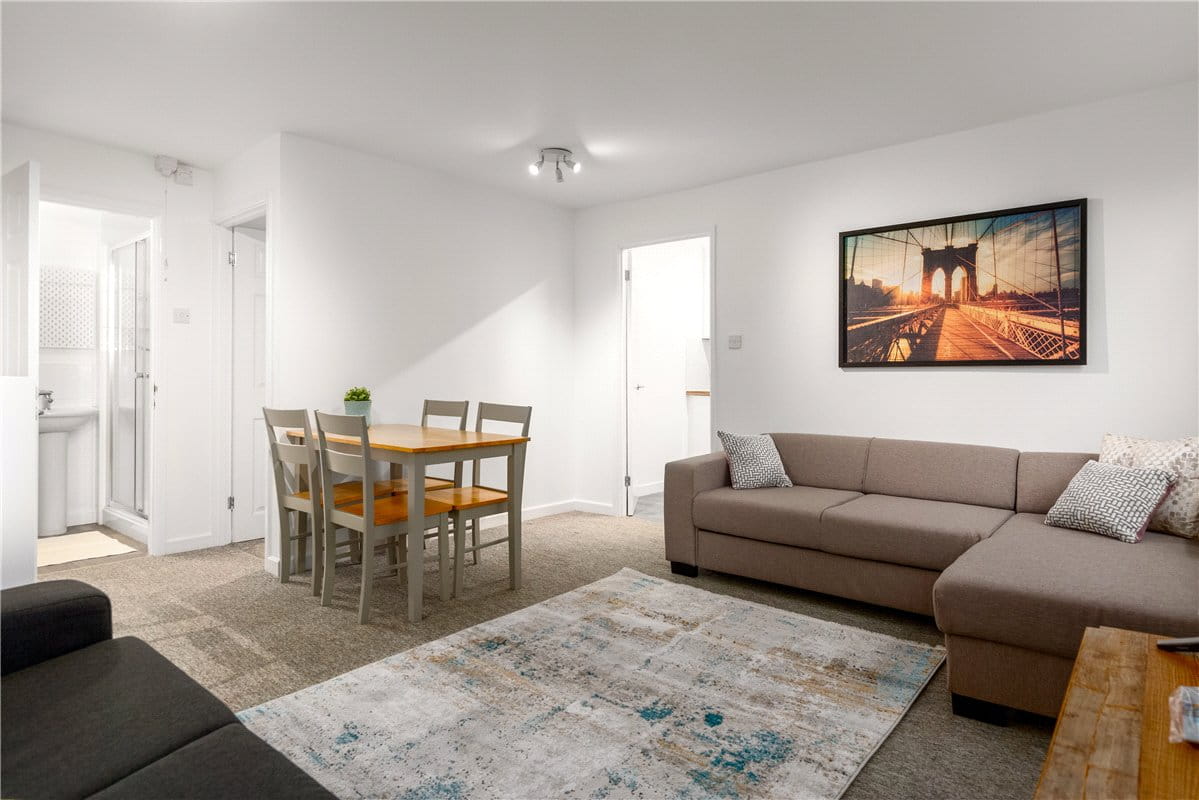 19 bedroom house, St. Helens Wharf, Abingdon OX14 - Available