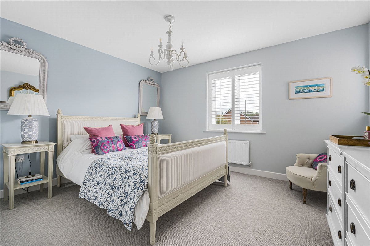 5 bedroom house, Joyce Way, Steventon OX13 - Available