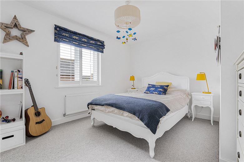 5 bedroom house, Joyce Way, Steventon OX13 - Available