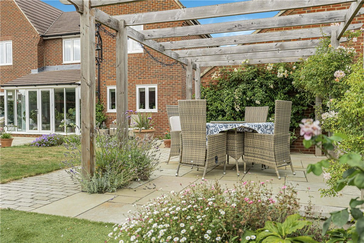 5 bedroom house, Joyce Way, Steventon OX13 - Available