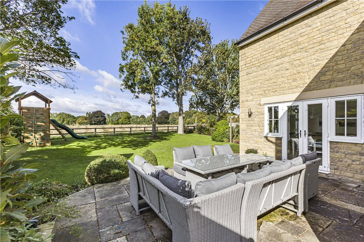 6 bedroom house, Bolsover Close, Long Hanborough OX29 - Sold STC