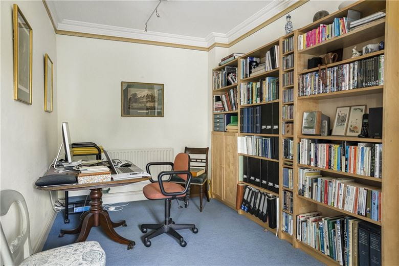 4 bedroom house, Merrivale Square, Oxford OX2 - Available