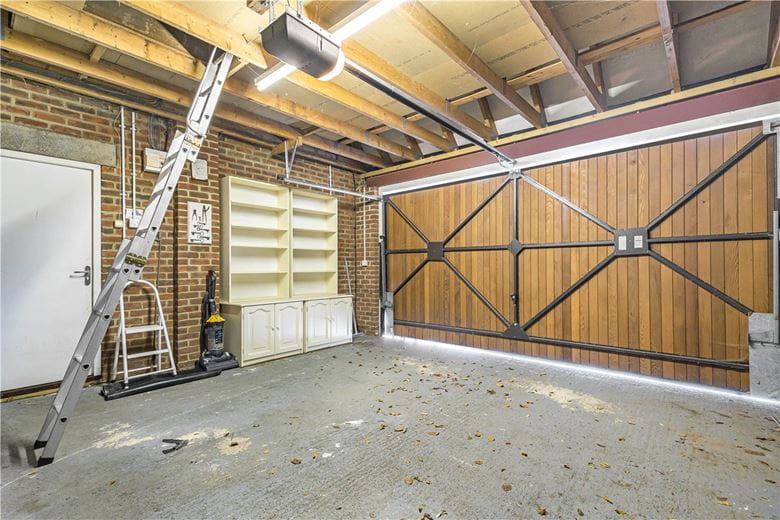 4 bedroom house, Poppy Close, Yarnton OX5 - Available