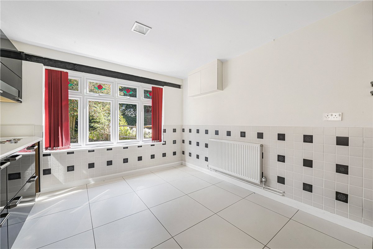 7 bedroom house, Tye Lane, Walberton BN18 - Available