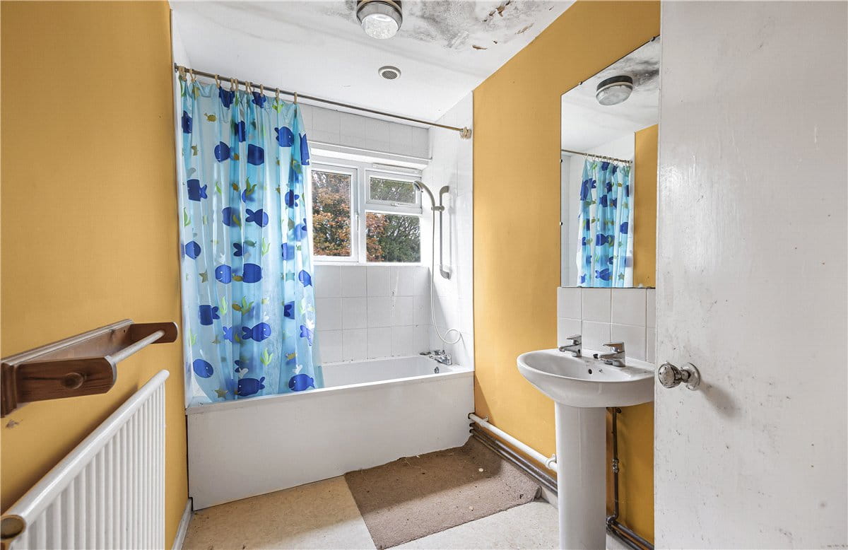 4 bedroom house, Queen Camel, Yeovil BA22 - Available