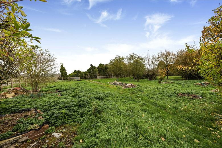 4 bedroom house, Queen Camel, Yeovil BA22 - Available