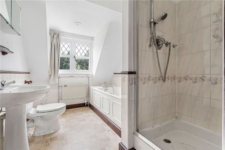 4 bedroom house, The Lee, Great Missenden HP16 - Available