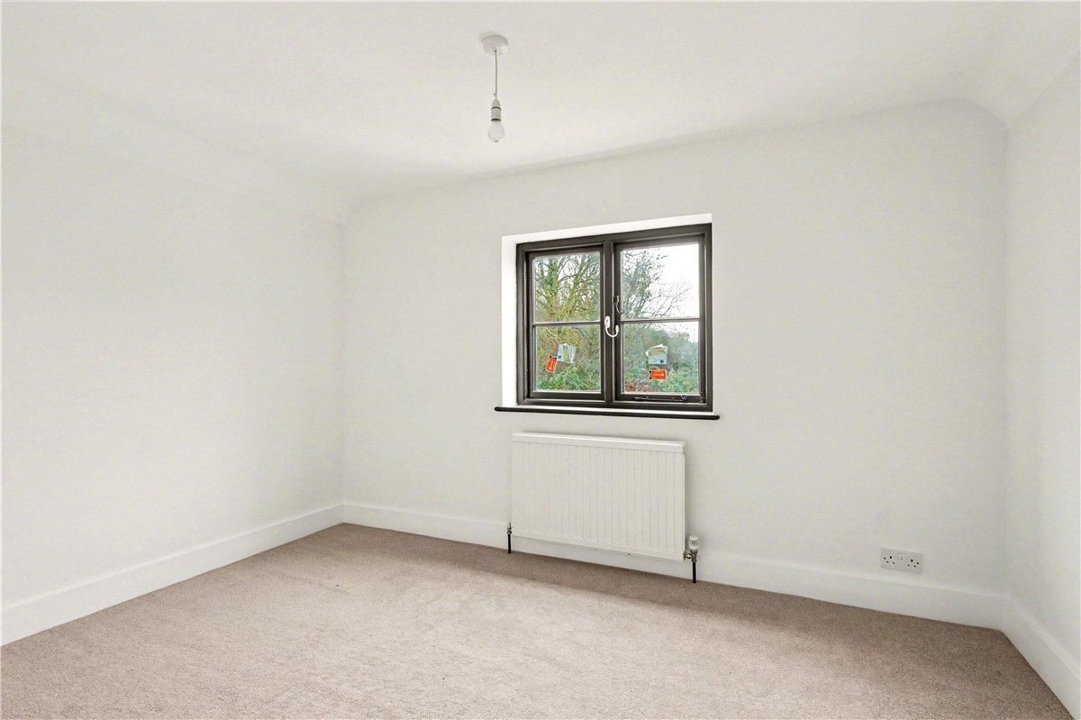 4 bedroom cottage, Lower Hartwell, Aylesbury HP17 - Available