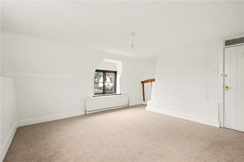 4 bedroom cottage, Lower Hartwell, Aylesbury HP17 - Available
