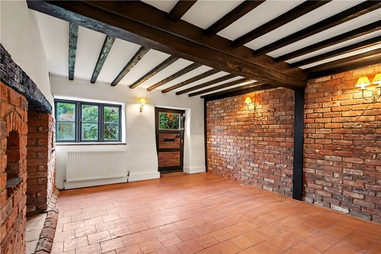 4 bedroom cottage, Lower Hartwell, Aylesbury HP17 - Available