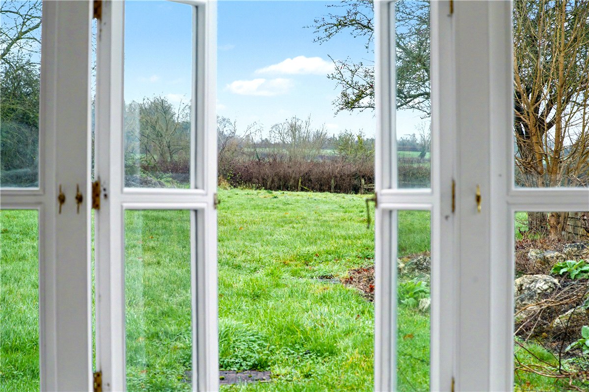 4 bedroom cottage, Lower Hartwell, Aylesbury HP17 - Available