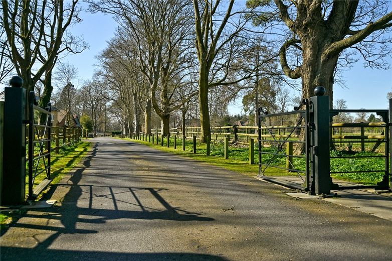 3 bedroom house, Besselsleigh, Abingdon OX13 - Available