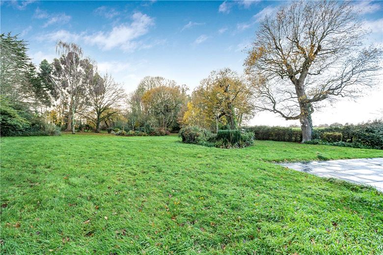 5 bedroom house, Tortington, Arundel BN18 - Available