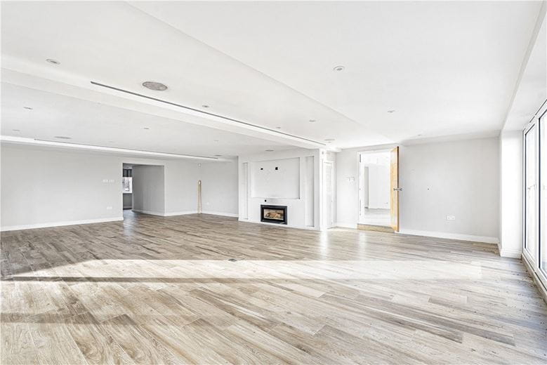 5 bedroom house, Tortington, Arundel BN18 - Available